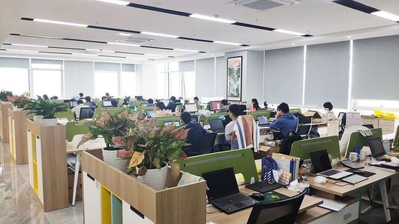IT外包服务费用通常由以下几部分构成：